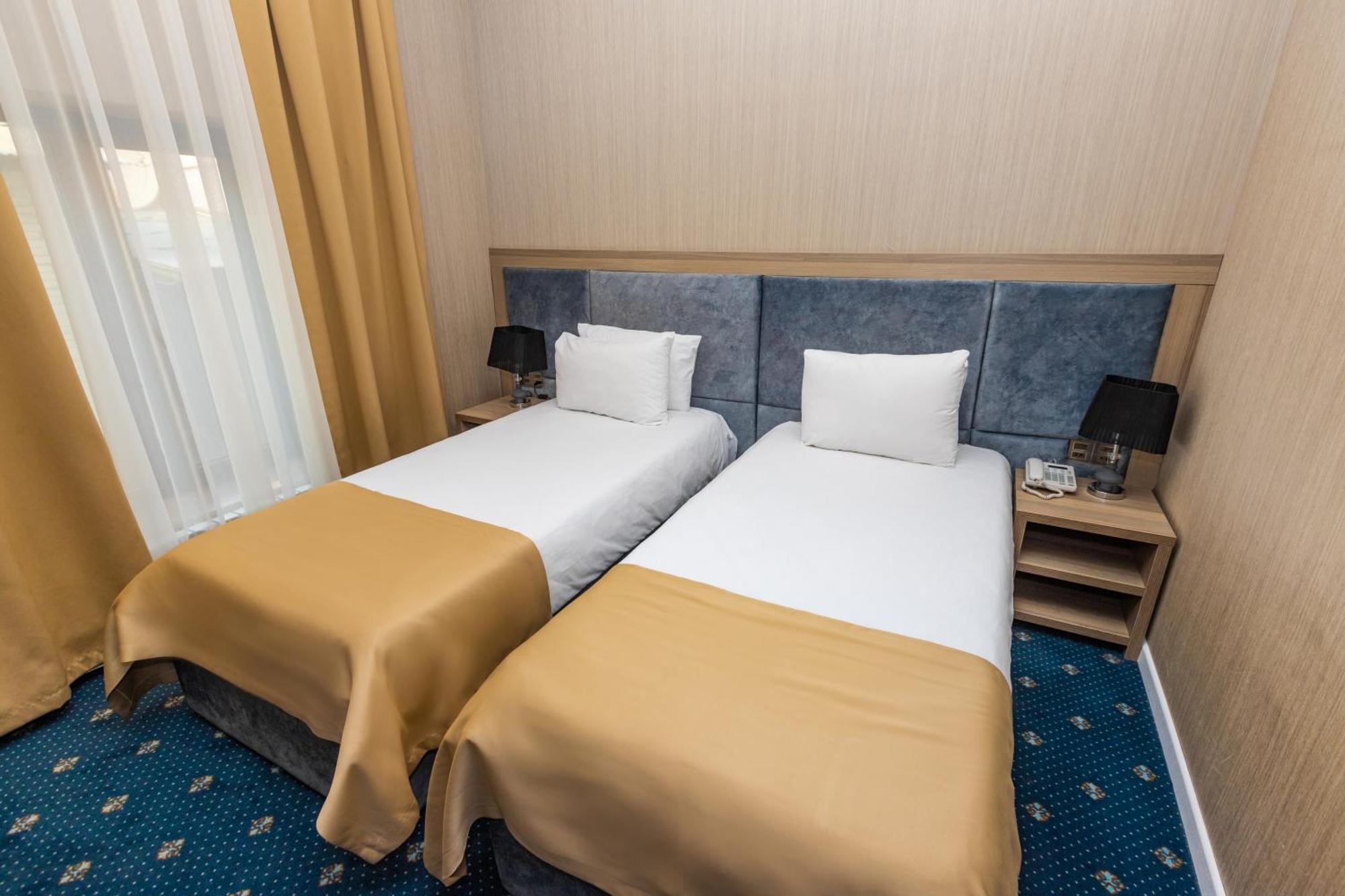 מלון Grand Midway 4*
